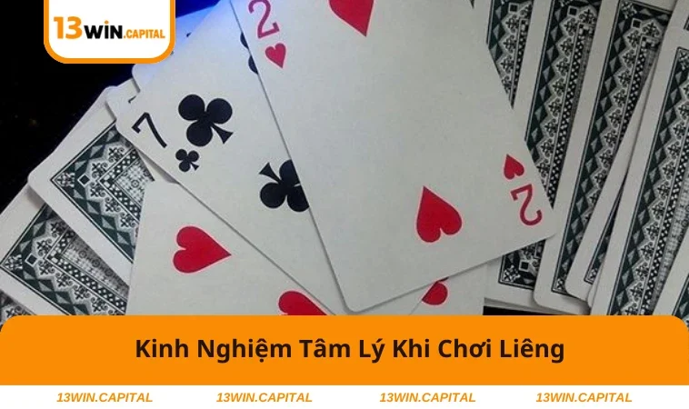 Toàn Bộ Hướng Dẫn Về Cách Chơi Liêng Dành Cho Người Mới 3 Người chơi giữ nét mặt bình tĩnh khi tham gia liêng